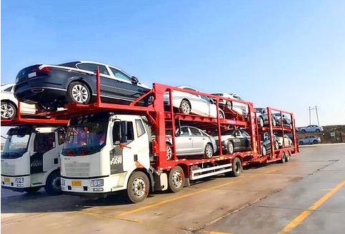 轎車托運(yùn)收費(fèi)多少錢？運(yùn)車轎車托運(yùn)保險(xiǎn)內(nèi)容是什么？