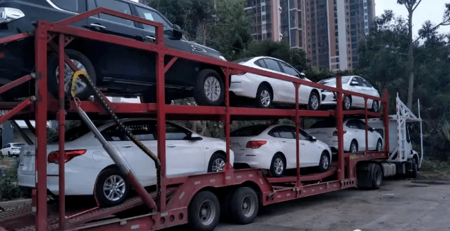大型的小車(chē)托運(yùn)公司是否能夠?yàn)榭蛻籼峁└玫姆?wù)？-鑫邦運(yùn)車(chē)