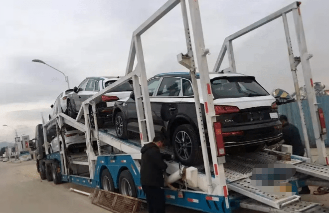 選擇天津小車托運需要注意哪些問題？-鑫邦運車
