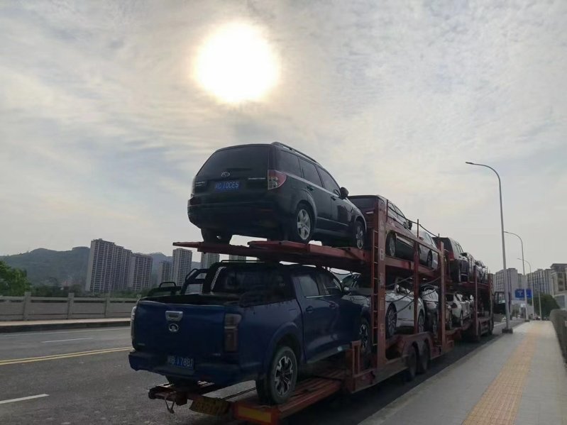 百色的轎車托運(yùn)怎么選？鑫邦轎車托運(yùn)帶你全面了解