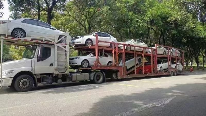 安心啟程，鑫邦轎車托運讓愛車旅行無憂