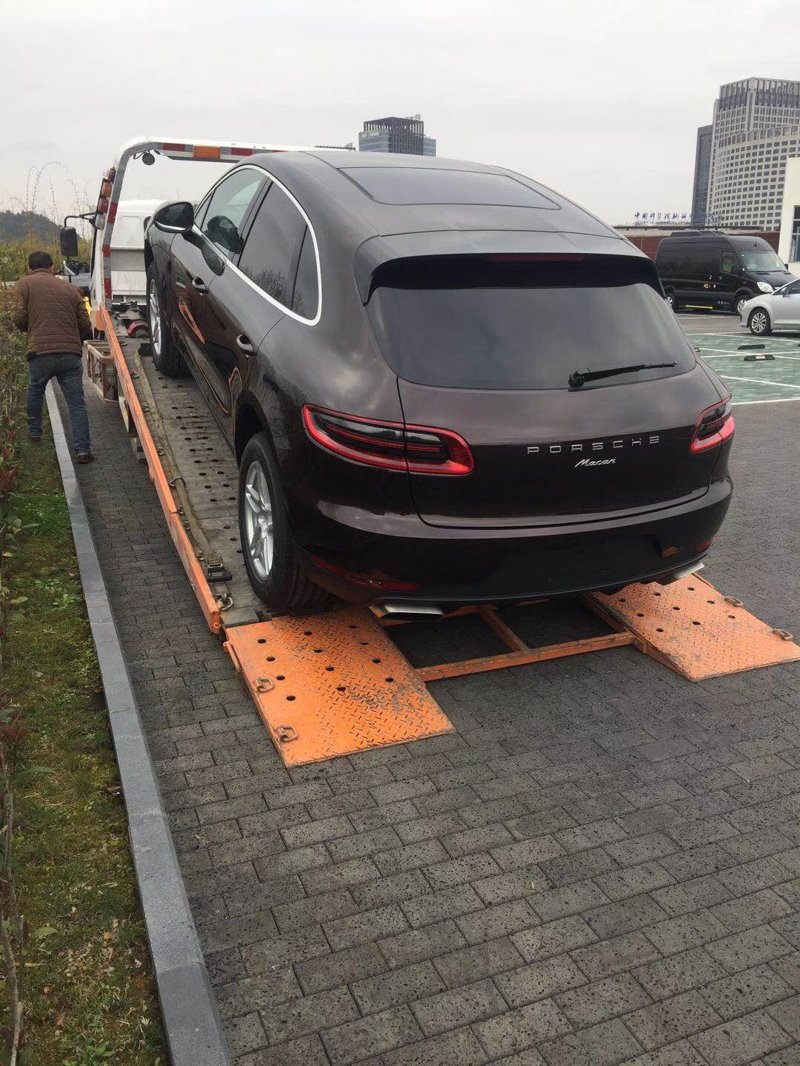 北京轎車托運收費價格不同如何選擇，哪家比較正規(guī)靠譜呢?